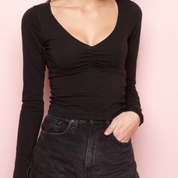 Brandy Melville Tops - Brandy Melville Gina top